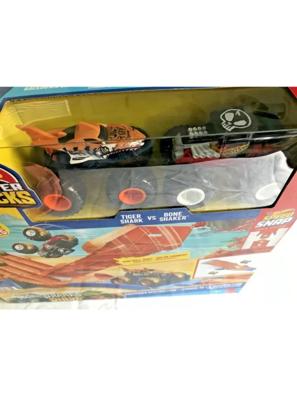 Hot Wheels Monster Trucks Race Down Destruction Track Sharks VS Dinos Playset